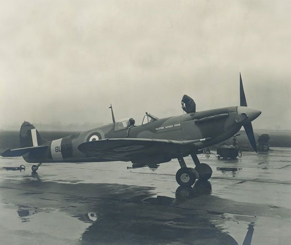 The Blythe Spirit, 1942